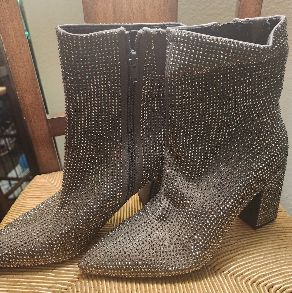 💖💖💖Guess Women's Rhinestone Ankle Boots Silver_Grey 💖💖💖